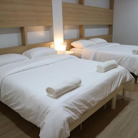 Boon Street Hostel Bangkok Dış mekan fotoğraf