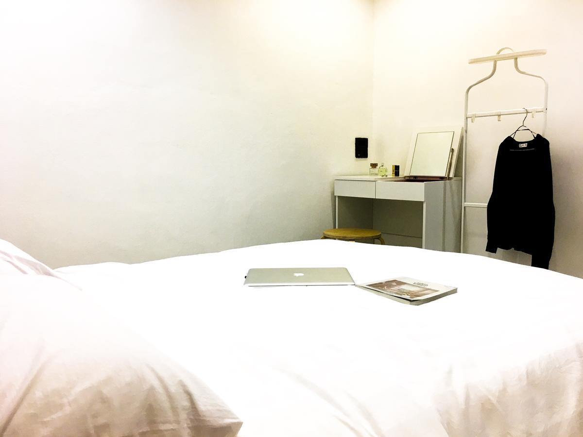 Boon Street Hostel Bangkok Dış mekan fotoğraf