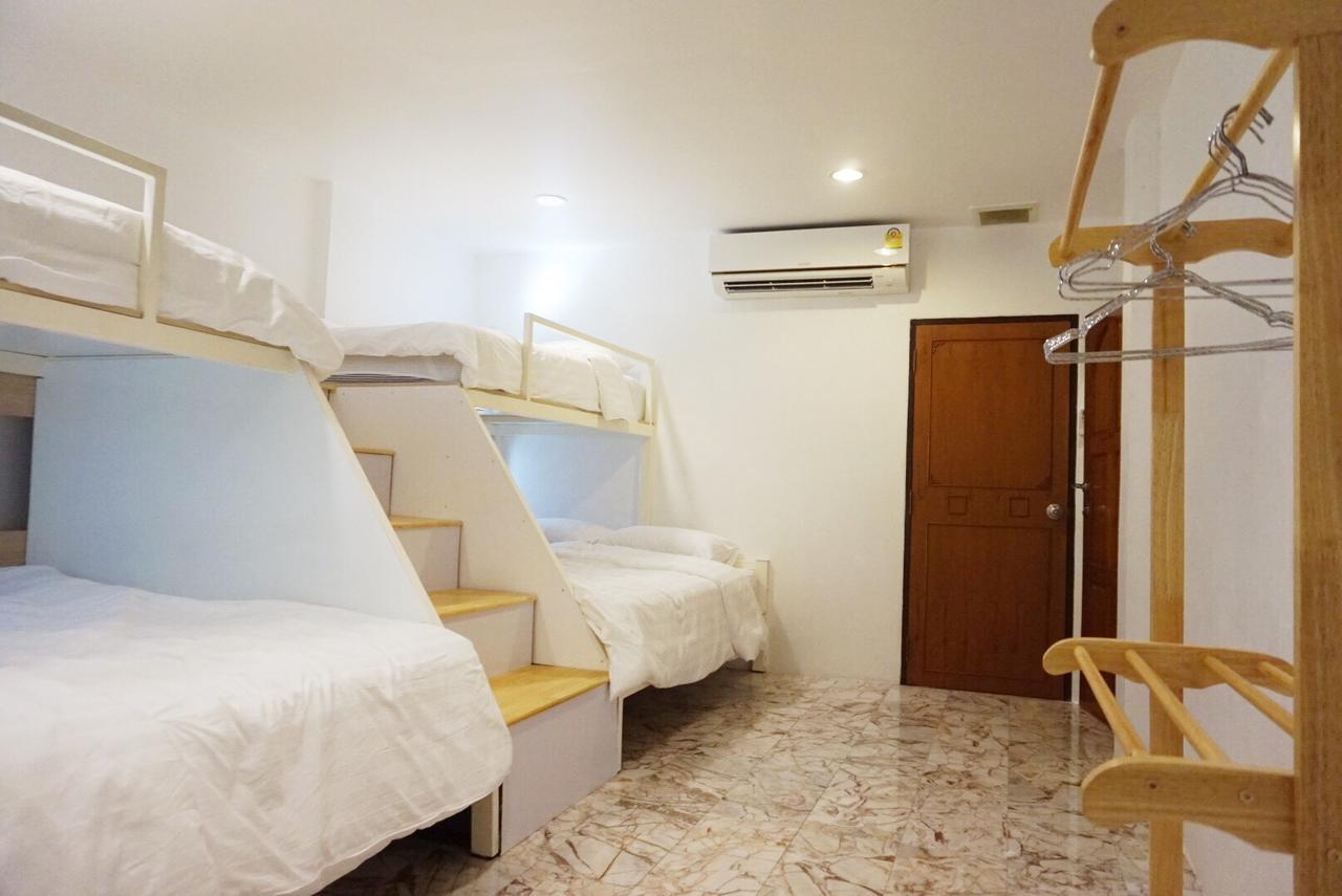 Boon Street Hostel Bangkok Dış mekan fotoğraf