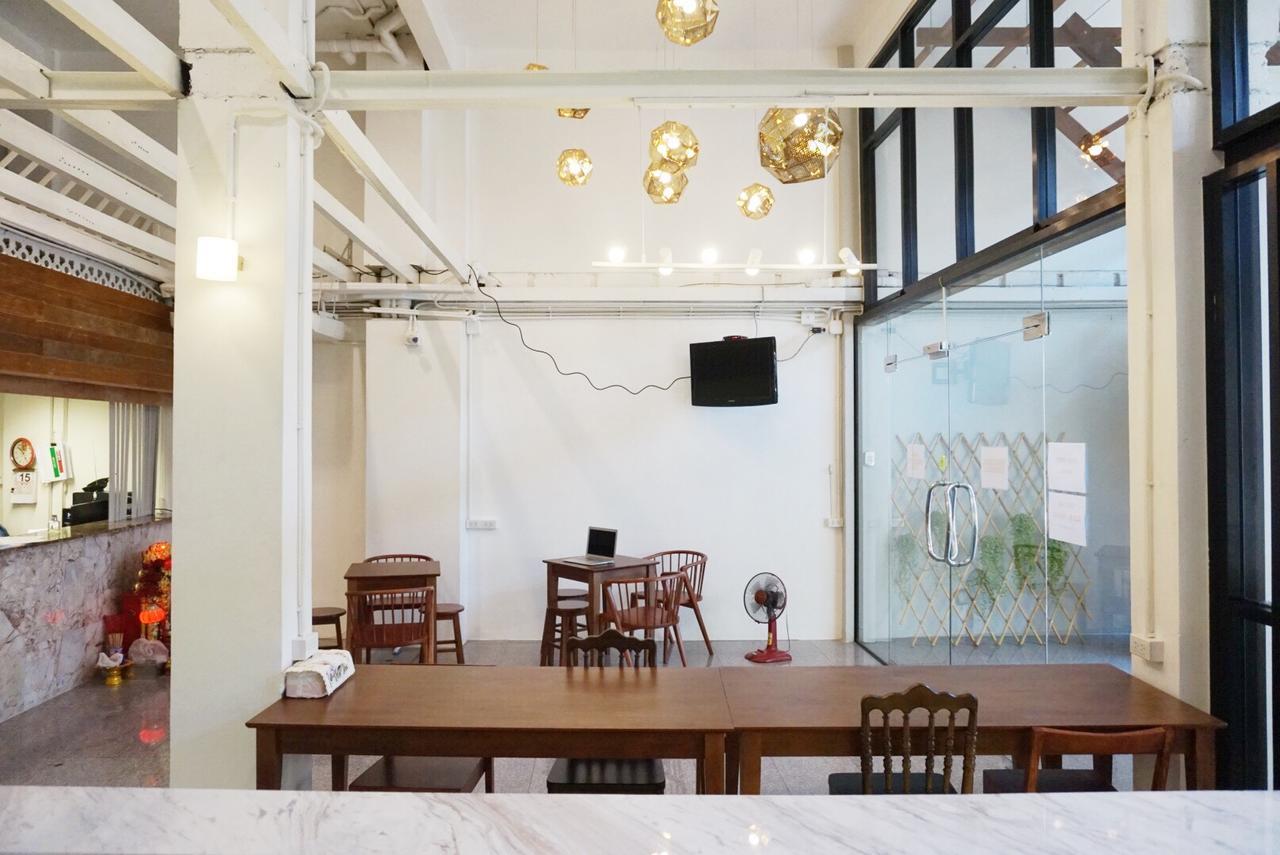 Boon Street Hostel Bangkok Dış mekan fotoğraf