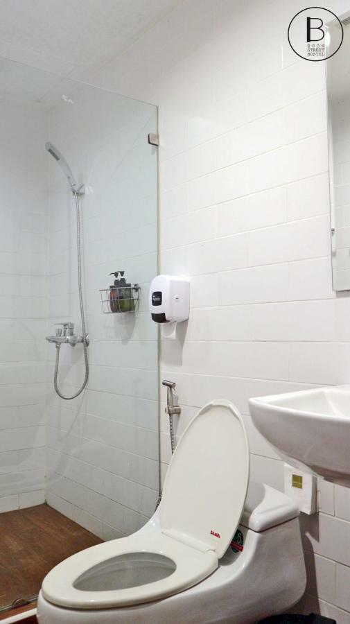 Boon Street Hostel Bangkok Dış mekan fotoğraf